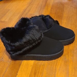 Elegant Black Faux Fur Women's Slippers
